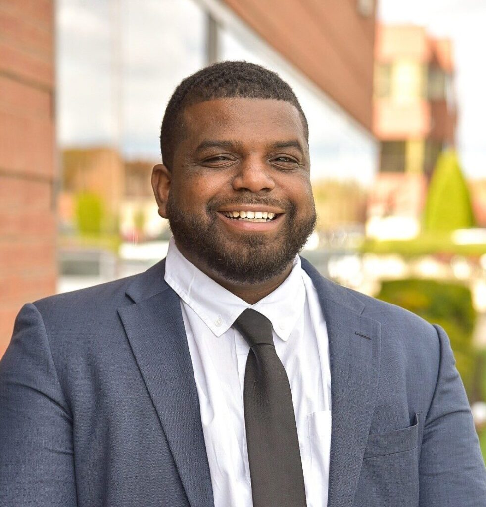 Ben Castillo Headshot